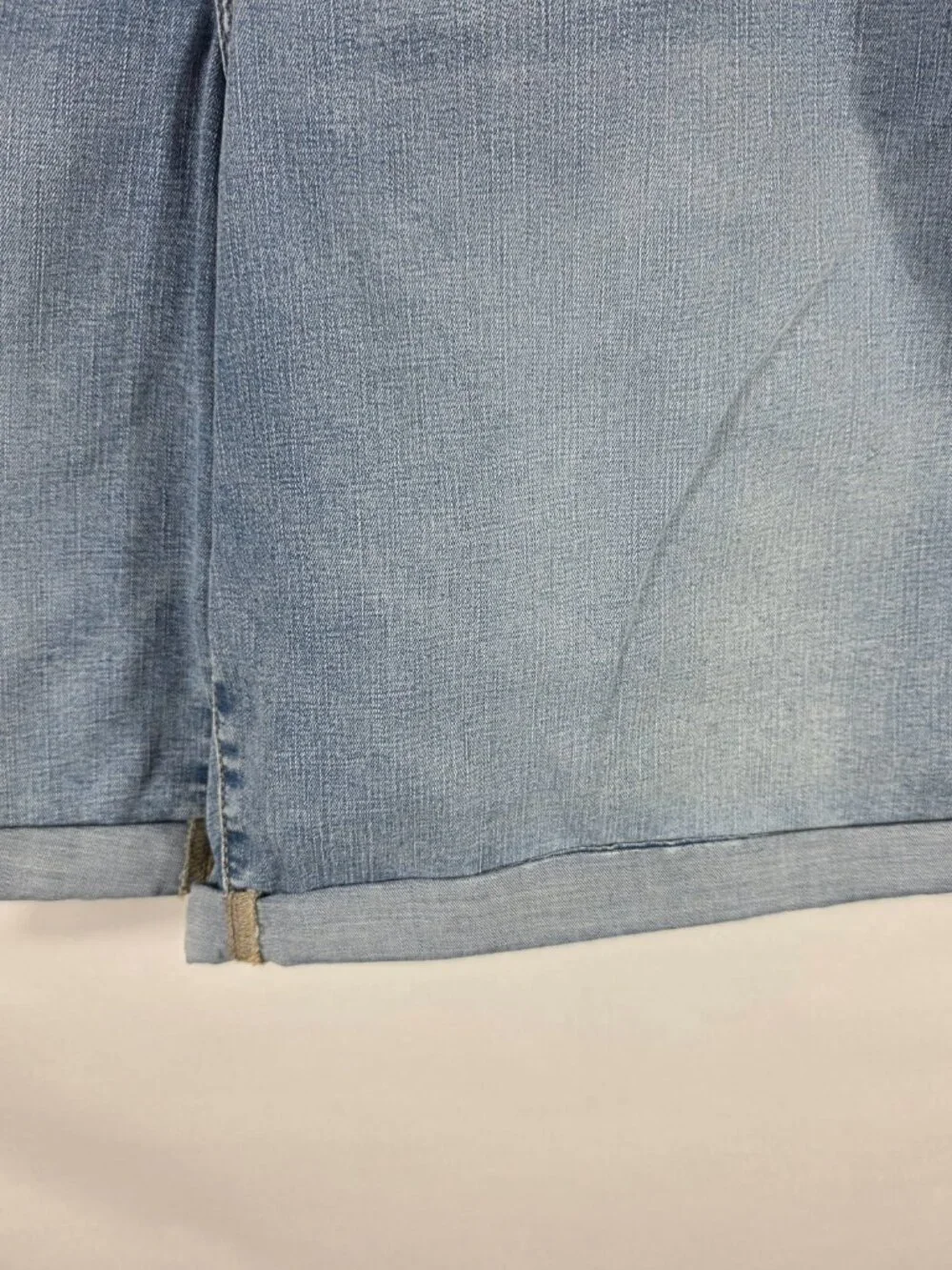 Torrid Perfect High Rise Bermuda Denim Jean Shorts Women's Size 22 Light Wash